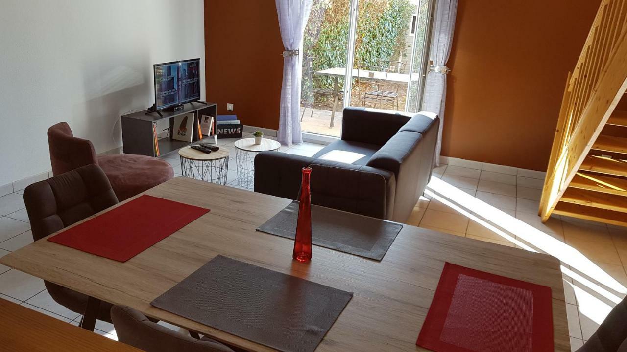 Appartement T3 A Belley Au Calme Avec Jardin Privatif Exterior foto