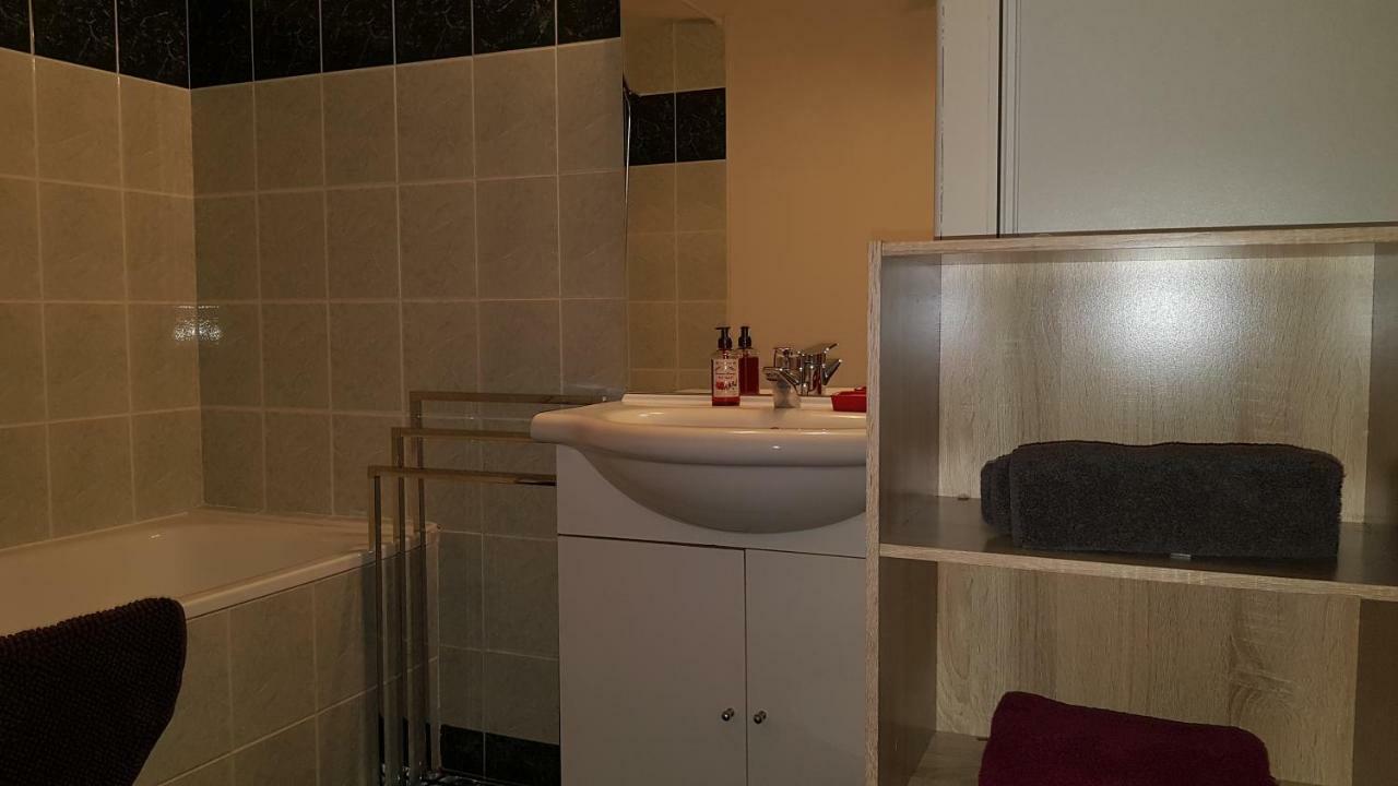 Appartement T3 A Belley Au Calme Avec Jardin Privatif Exterior foto